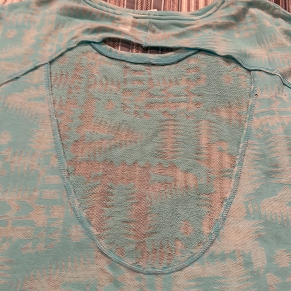 American Eagle Aztec Sweatshirt with cutout back - Picture 2 of 2